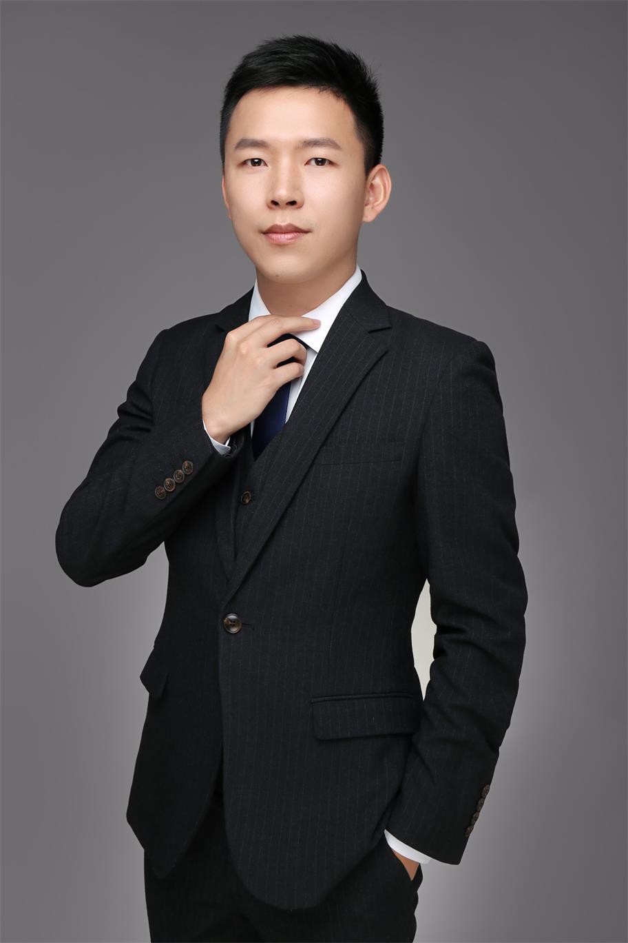 王春行 创始人 & 执行董事